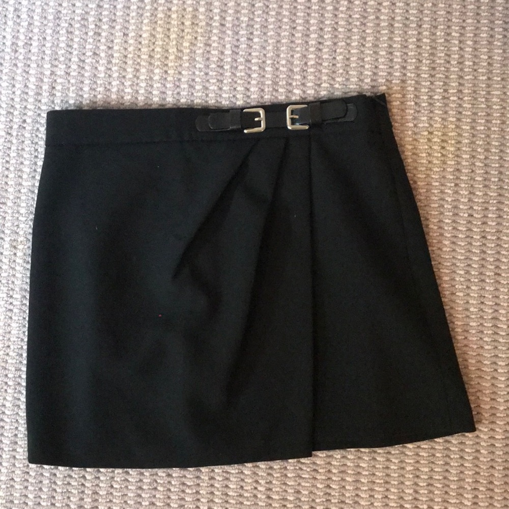 Never worn Zara skirt with belt